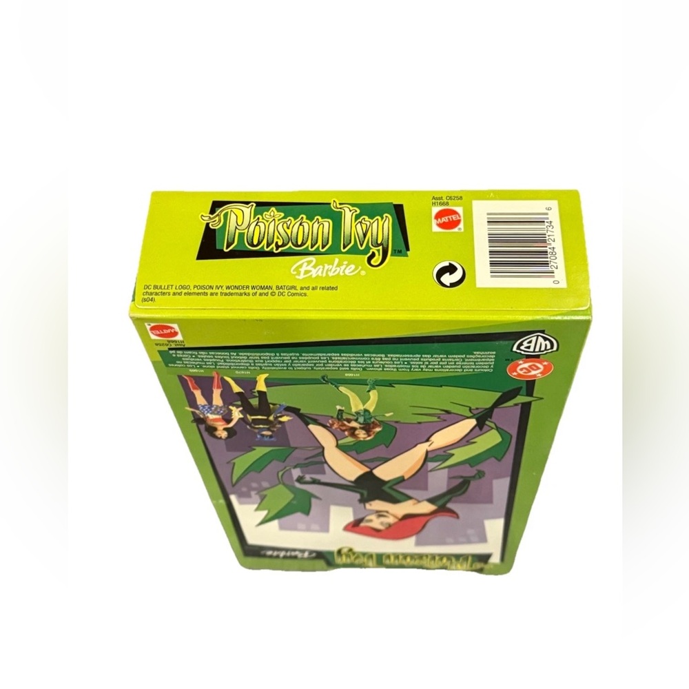 New Sealed! 2004 Mattel Barbie DC Comics Poison Ivy Doll w/ Lunchbox H1668 NRFB - Picture 9 of 9